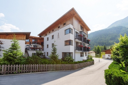 Bild: Apartments mit Garten in St. Anton